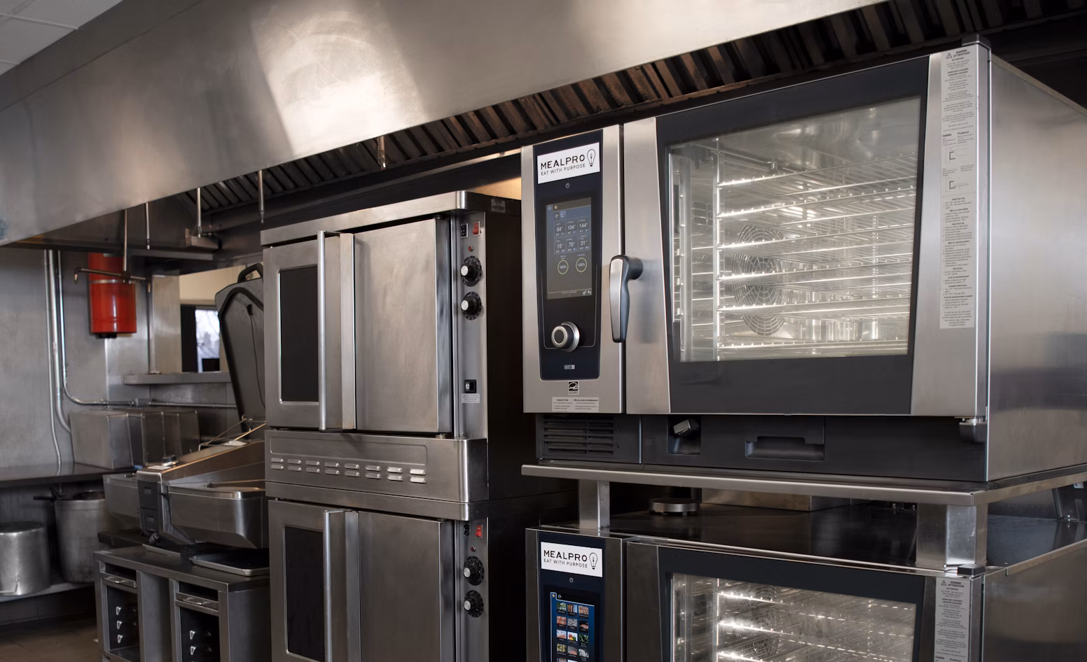 Cocina moderna con electrodomésticos